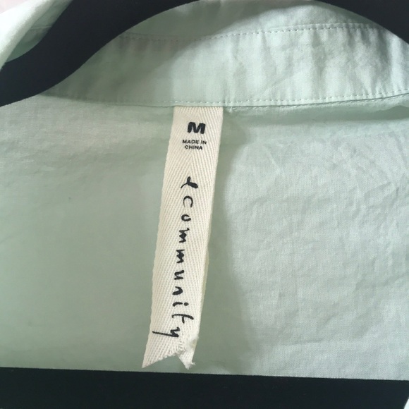 Aritzia button up - Picture 3 of 3